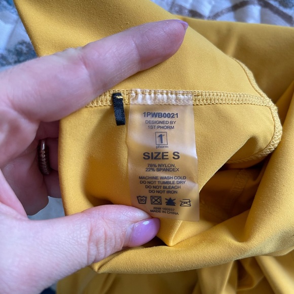 1st Phorm yellow leggings and bra - Picture 3 of 6